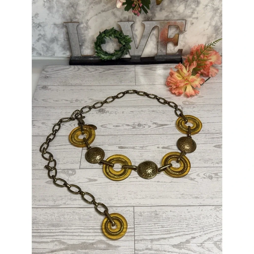 Chicos Metal Yellow Lucite Bronze Medallion‎ Chain Adjustable Belt Necklace 34